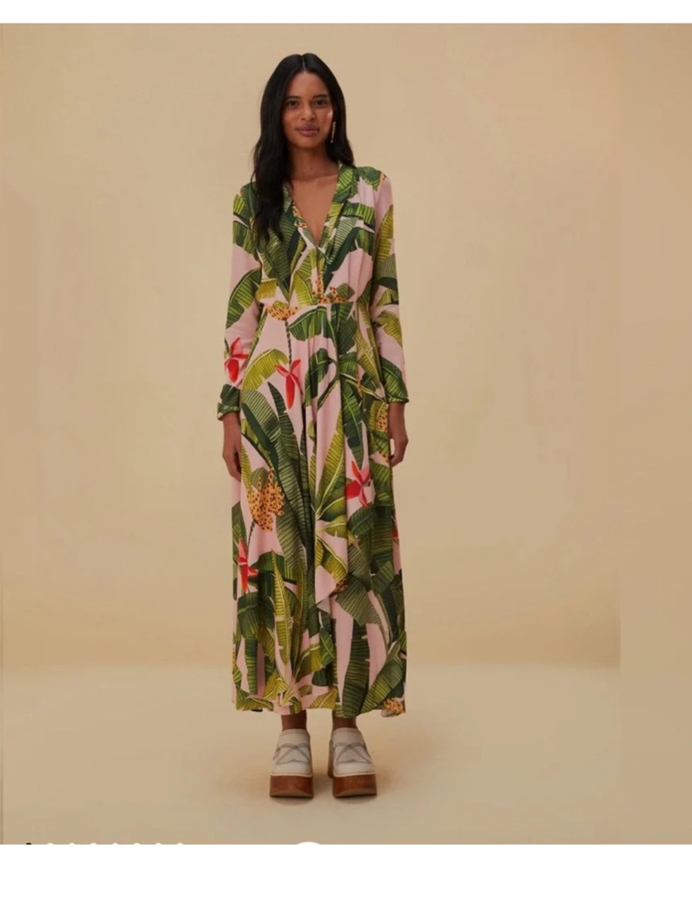 This is a FARM Rio pink maxi dress featuring a vibrant green banana M - Picture 2 of 7